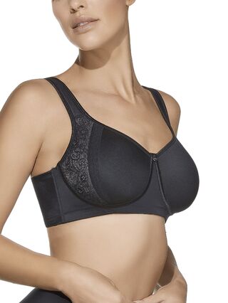 Monica Bra